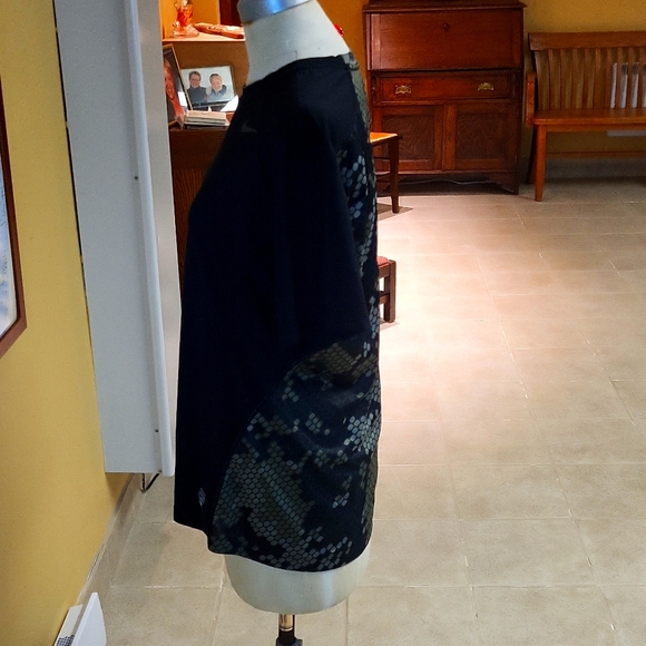 Nike Pro Combat Dri Fit Men's Short sleeve Shirt, Digital Camo Cutouts pattern - Picture 4 of 11